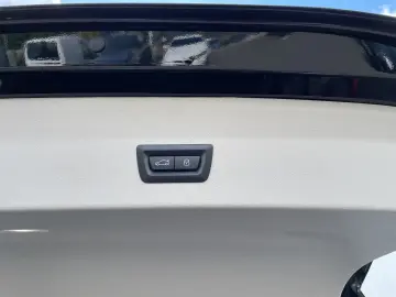 X4 xDrive20d LiveCockpit Head-Up Laserlicht