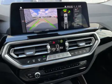 X4 xDrive20d LiveCockpit Head-Up Laserlicht