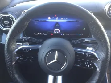 Mercedes-Benz GLC 200 4MATIC AMG  Pachet