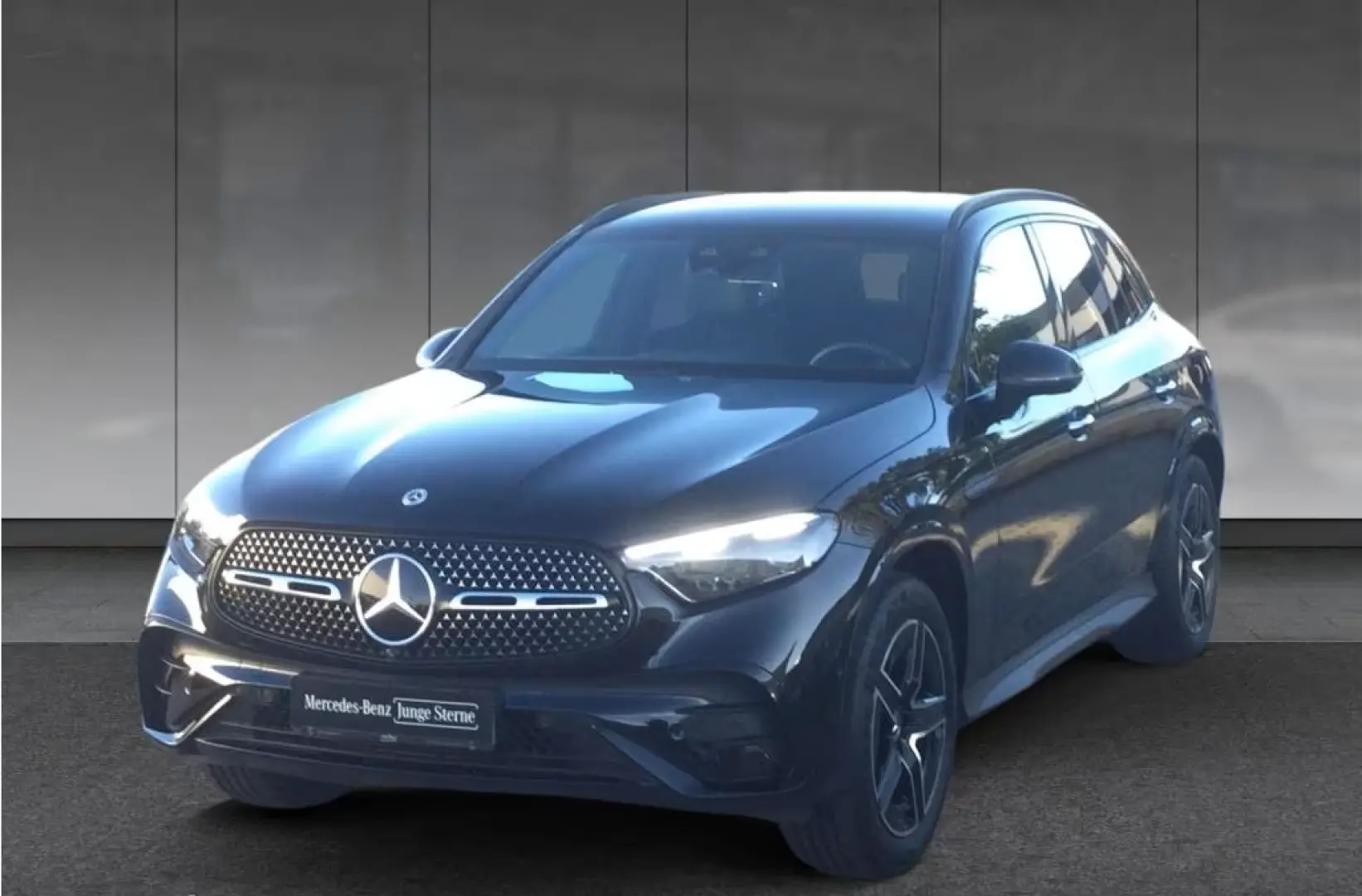 Mercedes-Benz GLC 200 4MATIC AMG  Pachet