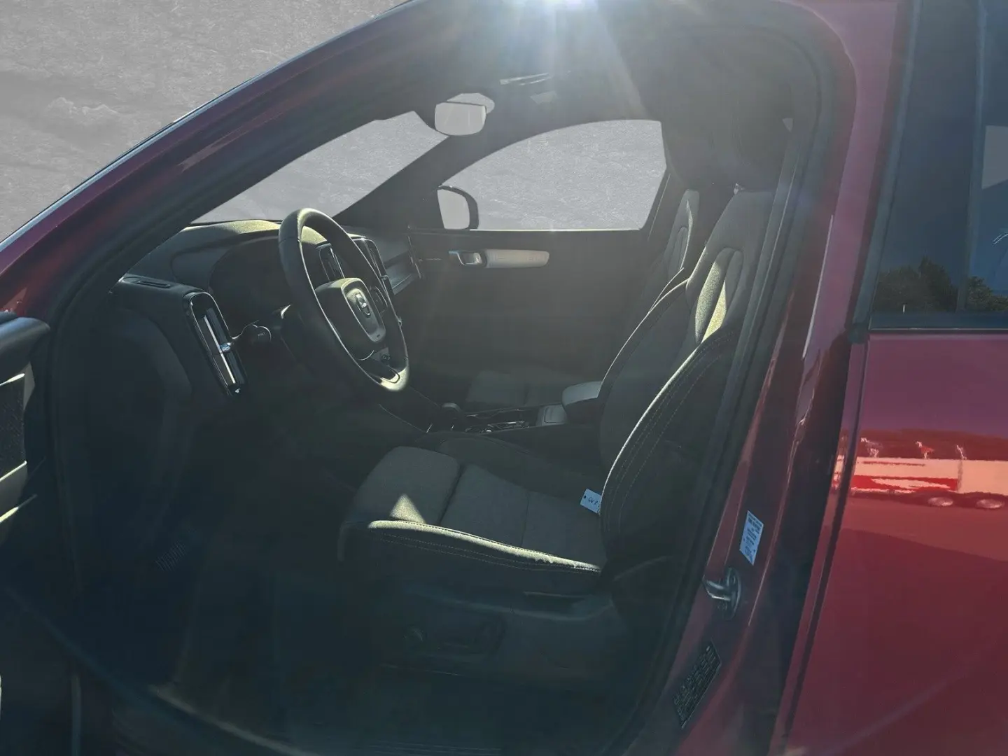 XC40 B3 MILD-Hybrid Automatik Plus Dark LED