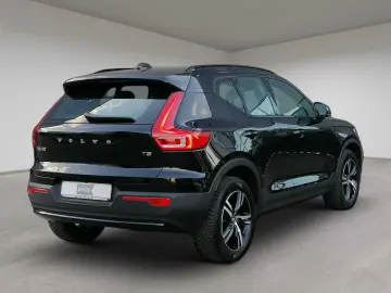 XC40 T2 2WD Plus Dark  Pano  Kamera uvm.