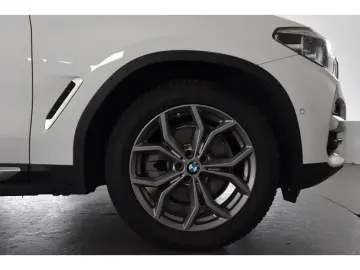 X3 20d xLine Anhängerkupplung Head Up Display Hi