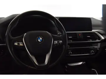 X3 20d xLine Anhängerkupplung Head Up Display Hi