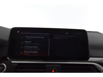 X3 20d xLine Anhängerkupplung Head Up Display Hi