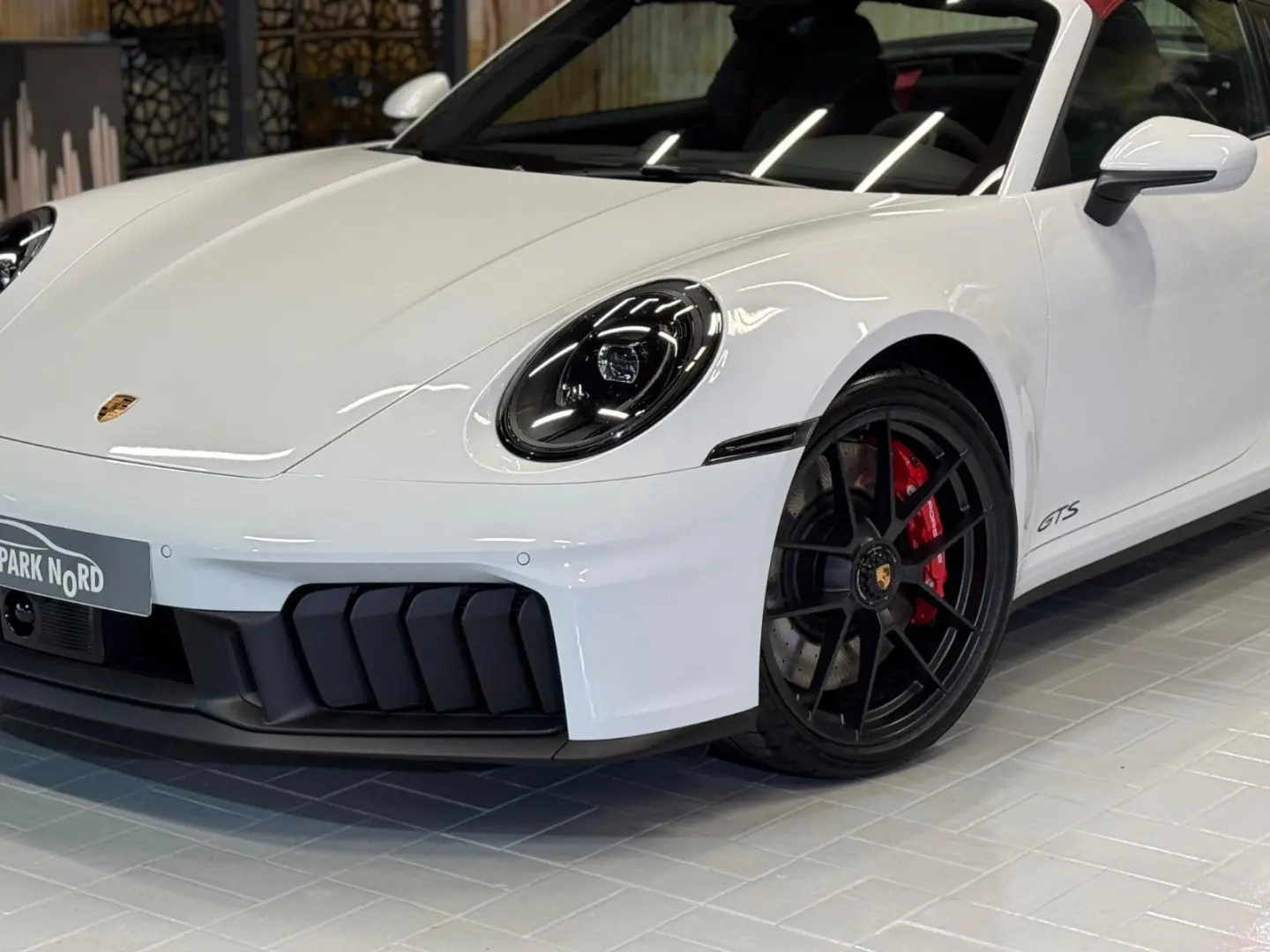 Porsche 992 911  992.2 Targa 4 GTS