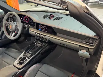 Porsche 992 911  992.2 Targa 4 GTS