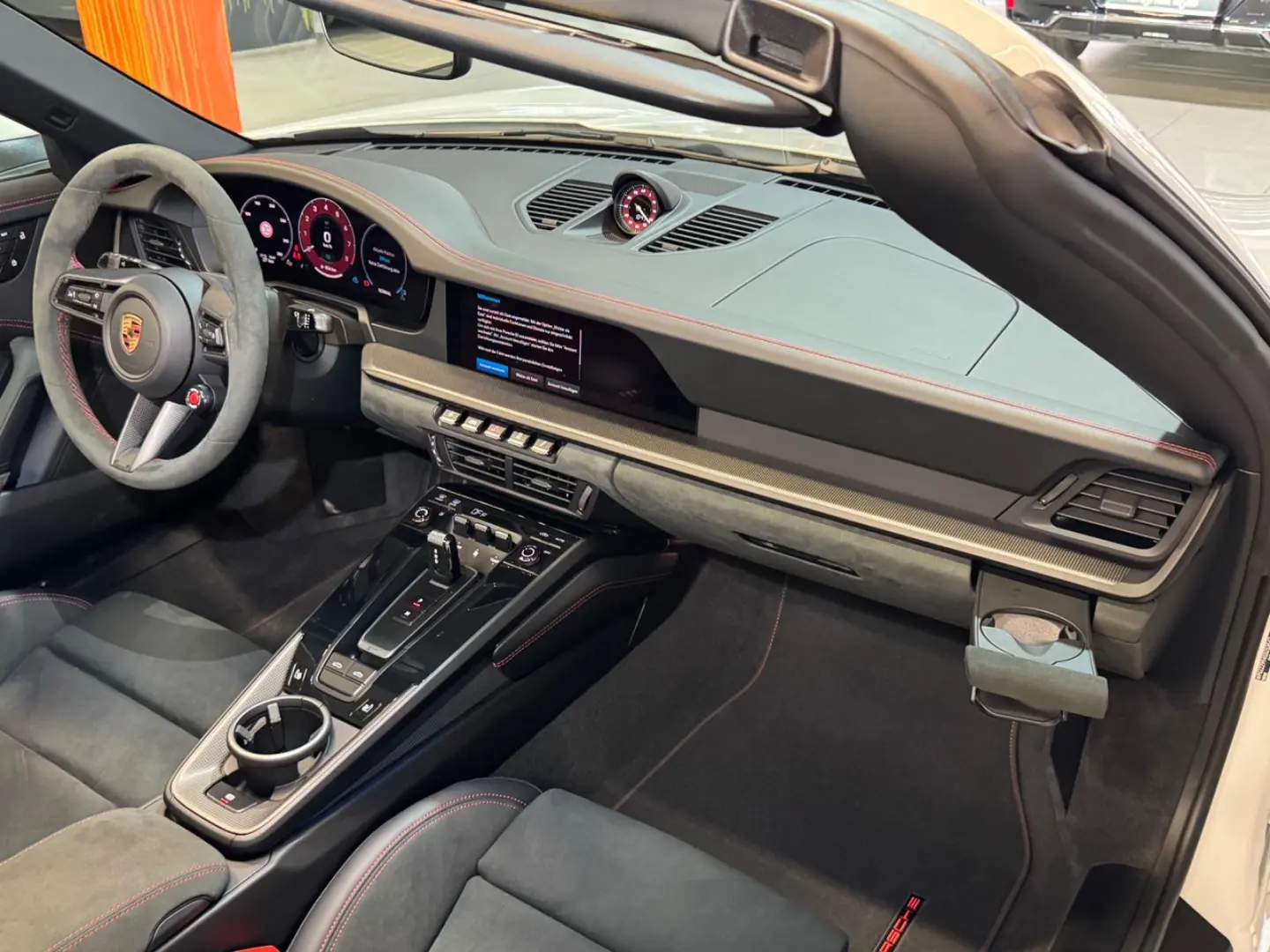 Porsche 992 911  992.2 Targa 4 GTS