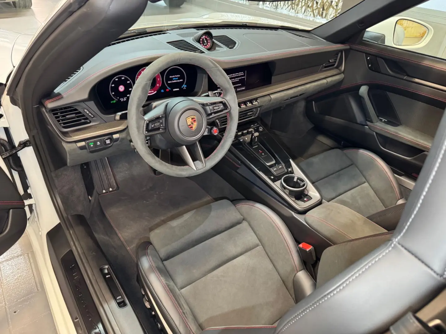 Porsche 992 911  992.2 Targa 4 GTS