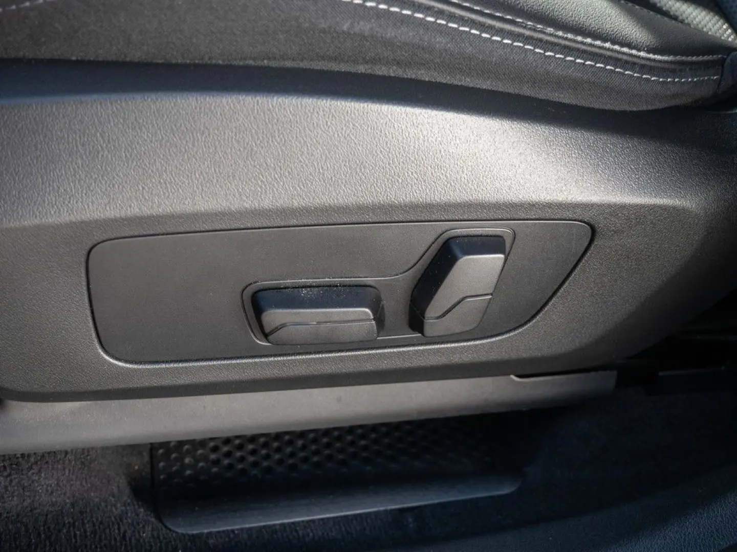 X1 xDrive 23i M-Sport 360  PANO H K HUD AHK NAVI