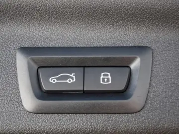 X1 xDrive 23i M-Sport 360  PANO H K HUD AHK NAVI