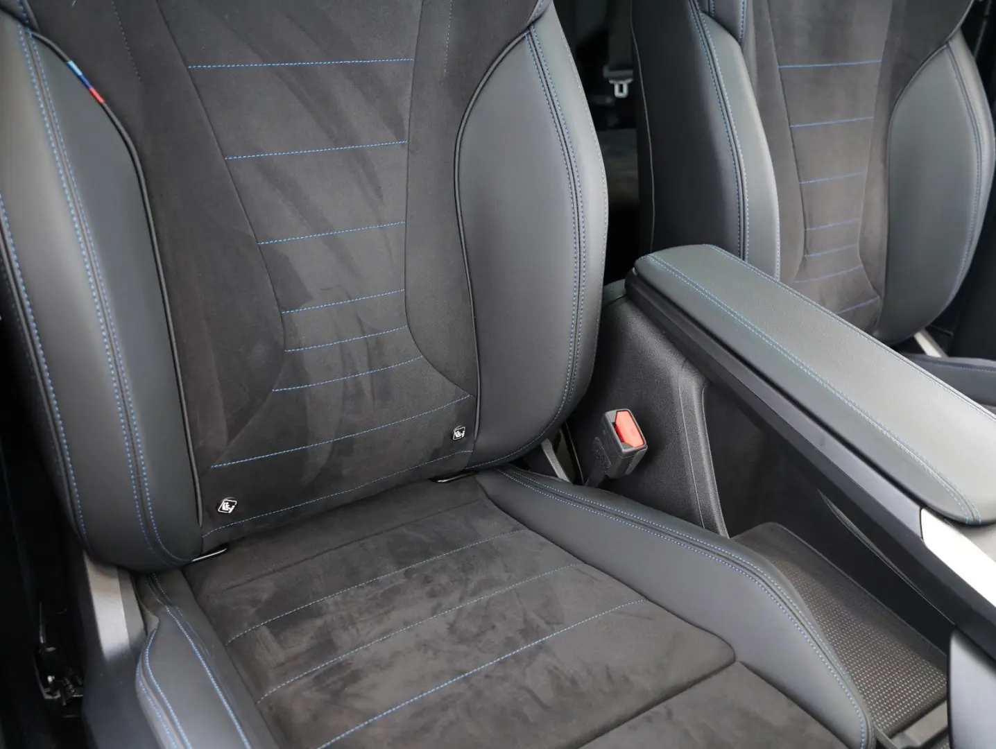 X1 23 i xDrive M Sport HUD 360  PANORAMA AHK