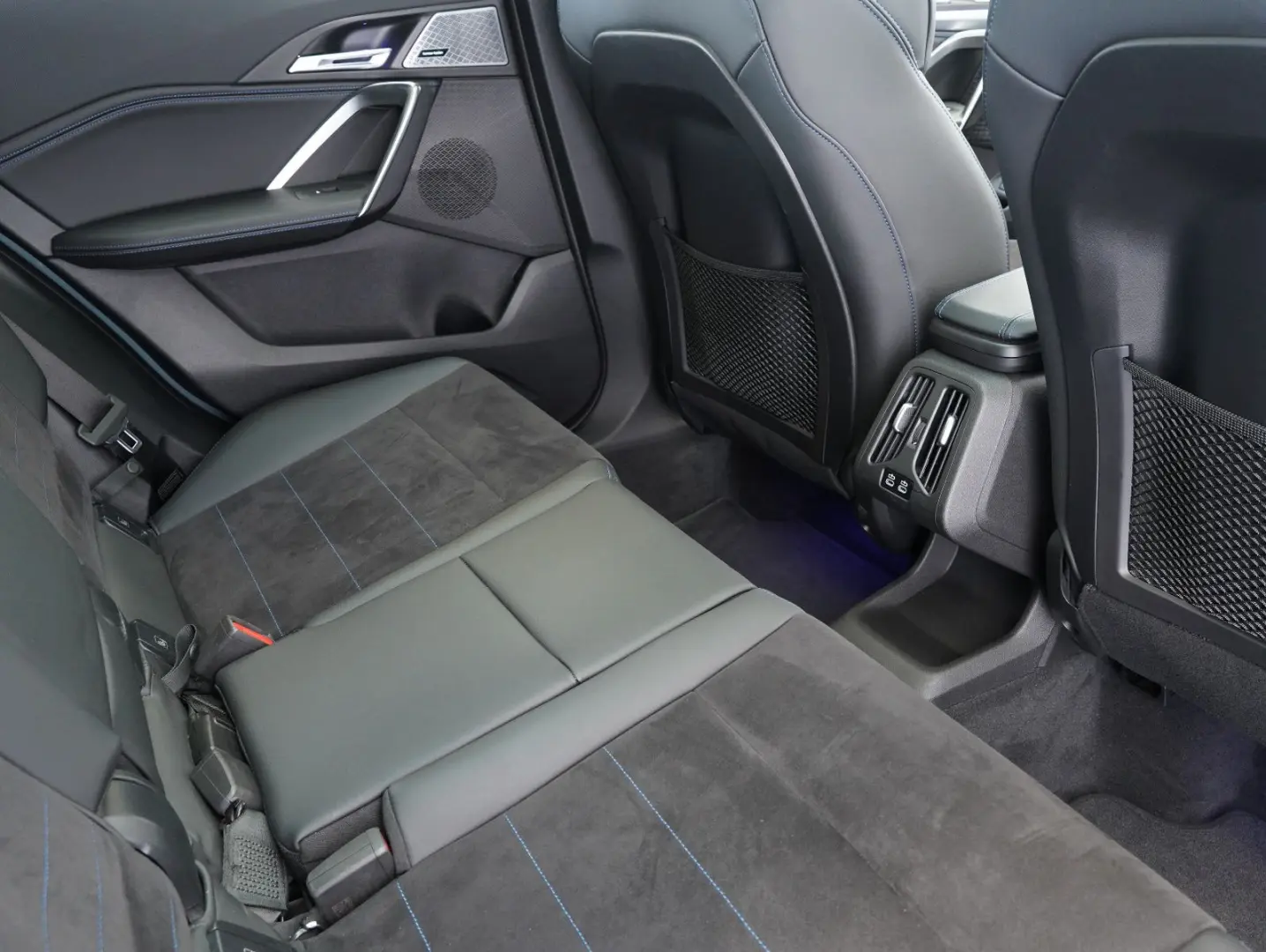 X1 23 i xDrive M Sport HUD 360  PANORAMA AHK