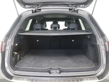 Mercedes-Benz GLC 200 Linie AMG 4M 2x LED PANO AHK