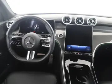 Mercedes-Benz GLC 200 Linie AMG 4M 2x LED PANO AHK