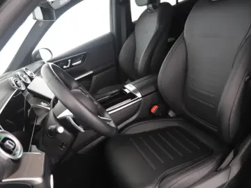 Mercedes-Benz GLC 200 Linie AMG 4M 2x LED PANO AHK