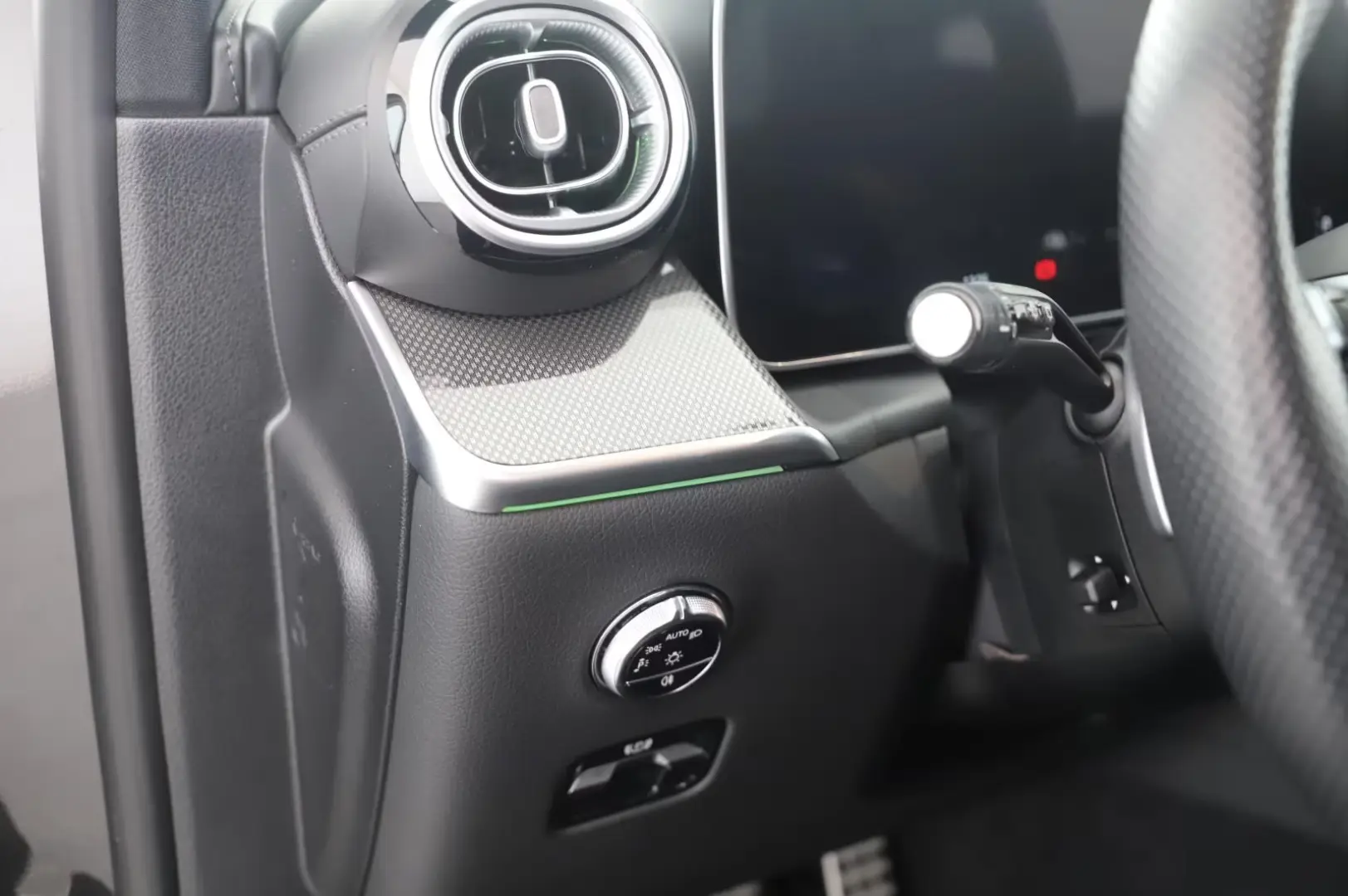 Mercedes-Benz GLC 200 Linie AMG 4M 2x LED PANO AHK