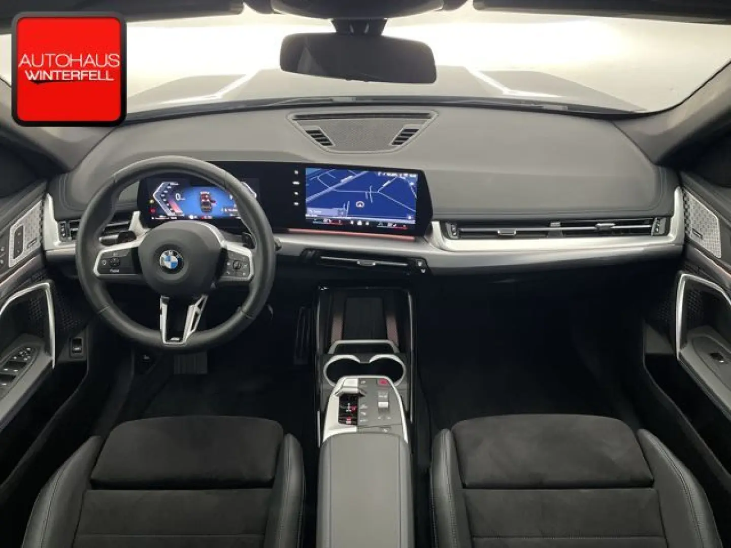 X1 xDrive 23 i M SPORT PANO H K MEMO MASSAGE ACC