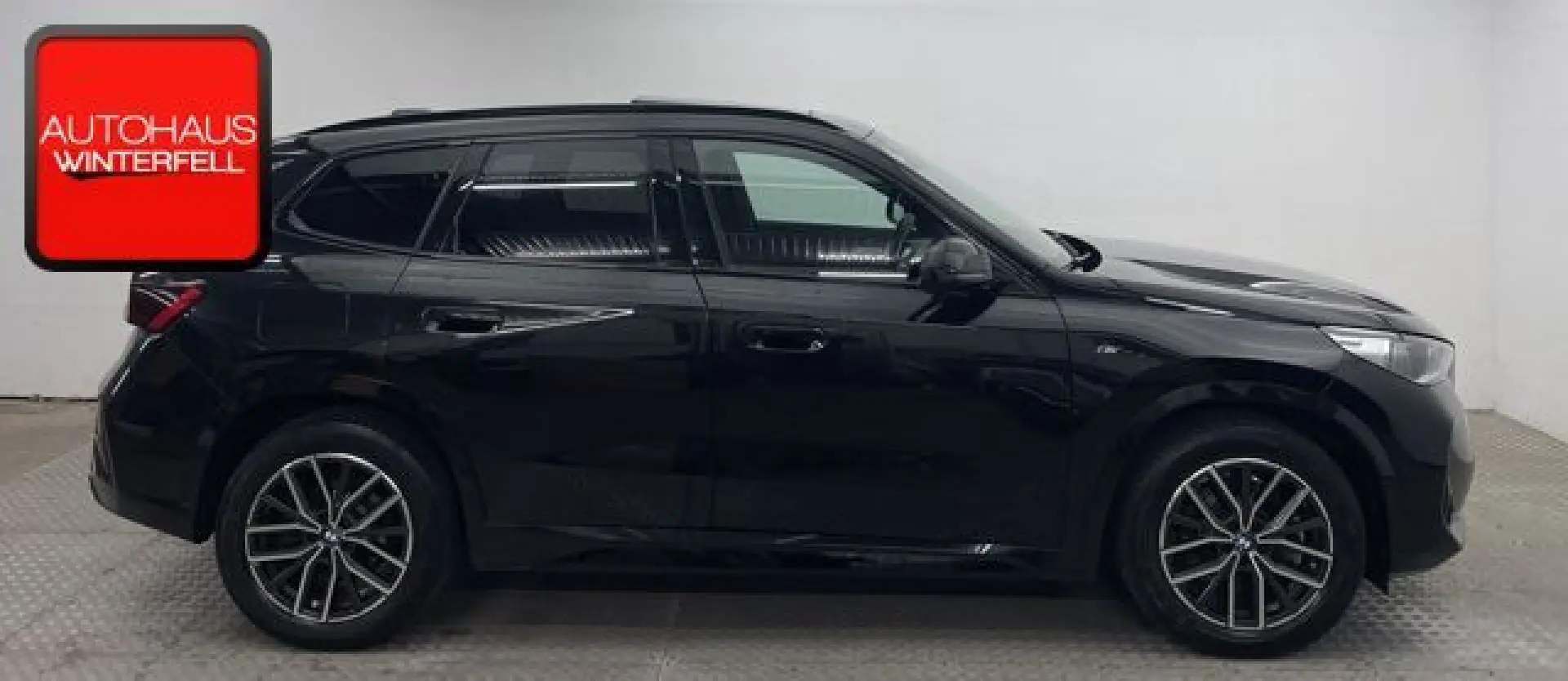 X1 xDrive 23 i M SPORT PANO H K MEMO MASSAGE ACC