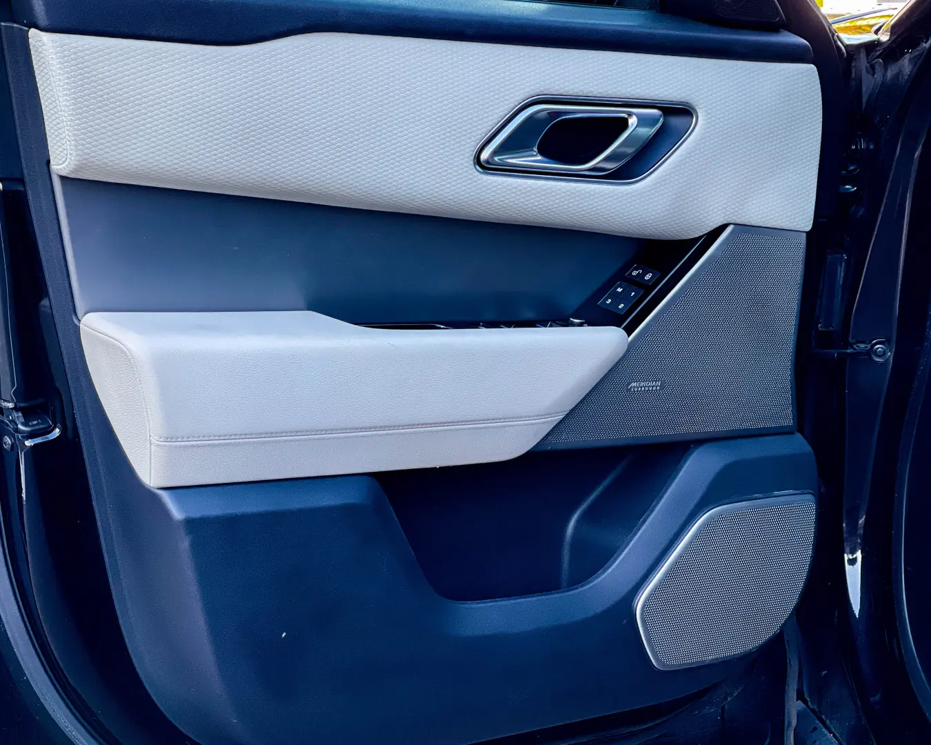 Range Rover Velar R-DYNAMIC