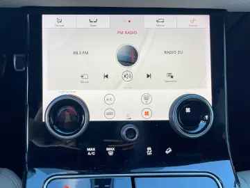 Range Rover Velar R-DYNAMIC