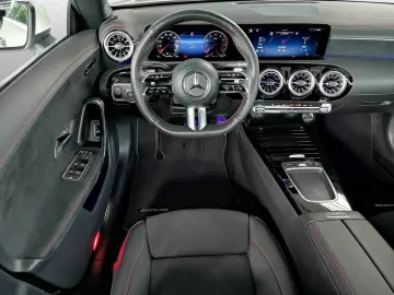 CLA 180 Coupé AMG Line ADVANCED PLUS SMARTP.-INT