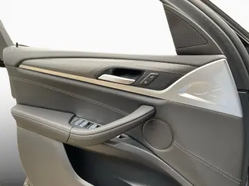 X4 xDrive20i M Sport AHK Pano St Go HUD LCProf