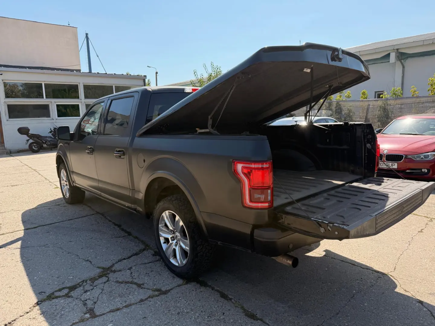 Ford F-150 Platinum – Luxury & Power - Autoutilitara