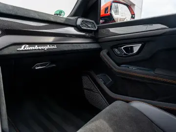 Lamborghini Urus Performante