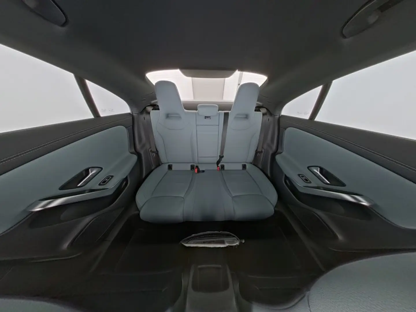 CLA 200 AMG  LED MBUX WINTERPAKET 360 KAMERA