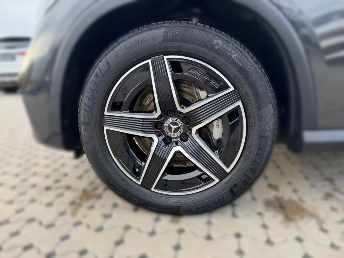 Mercedes-Benz GLC 300 d 4M AMG NIGHT AHK PANO