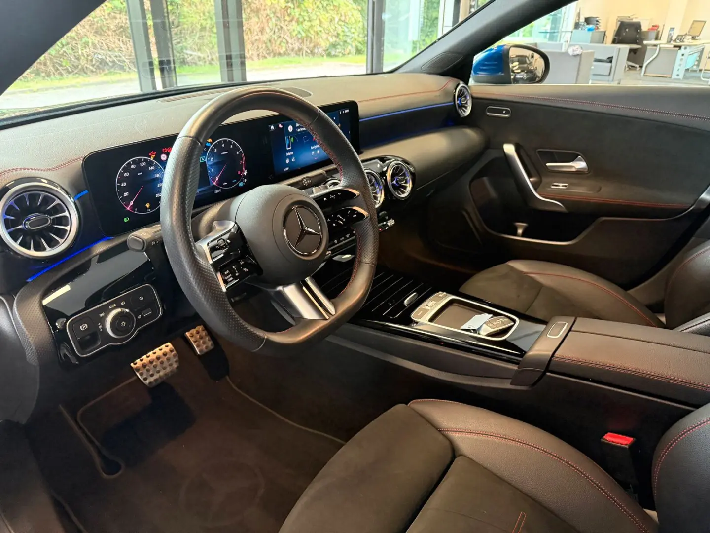 CLA 180 Coupé AMG ADVANCED  19  MULTIBEAM WINTER