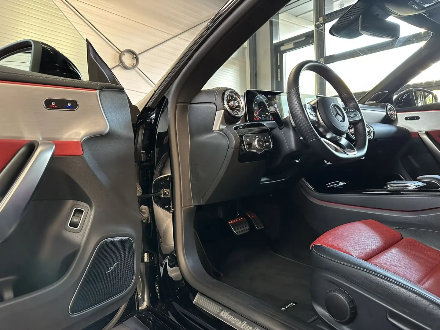 CLA 220 d AMG Night Leder Multibeam MBUX LM19