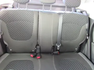 RENAULT CAPTUR TCe 150 EDC GPF Intens