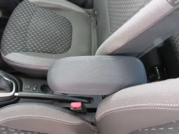 RENAULT CAPTUR TCe 150 EDC GPF Intens