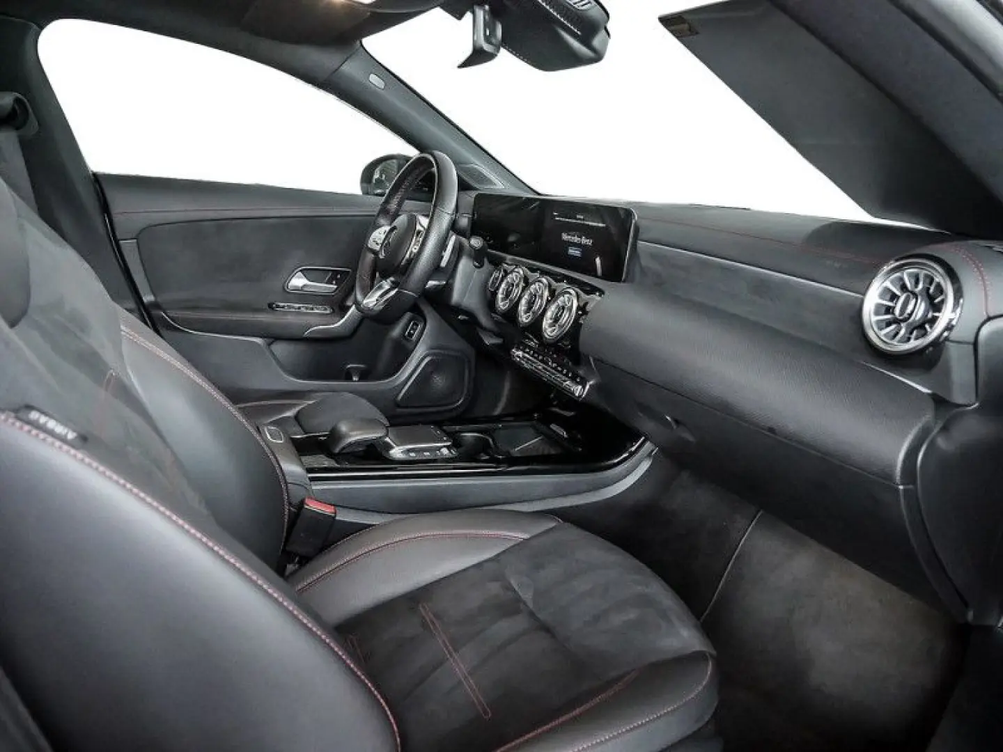 CLA 250 e Coupé AMG NIGHT SPUR PANO KAMERA SHZ