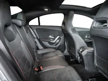 CLA 250 e Coupé AMG NIGHT SPUR PANO KAMERA SHZ