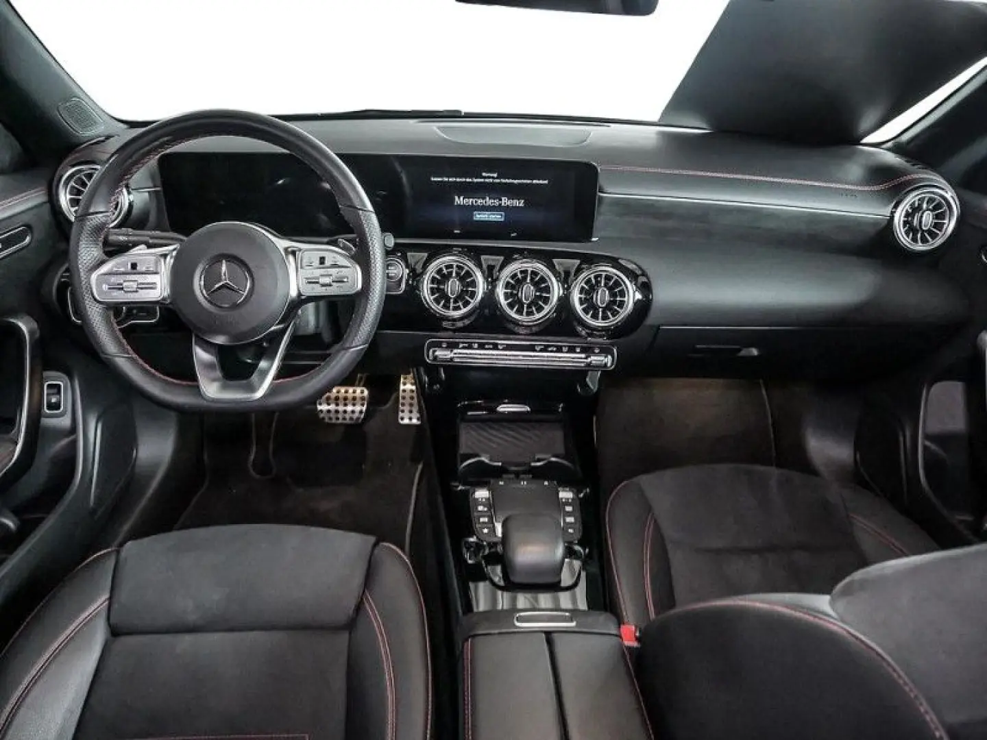 CLA 250 e Coupé AMG NIGHT SPUR PANO KAMERA SHZ