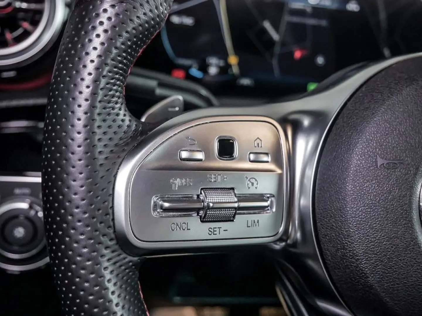 CLA 250 e Coupé AMG NIGHT SPUR PANO KAMERA SHZ