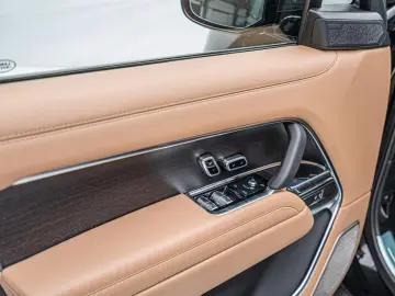 Range Rover D350 Autobiography LWB DVD