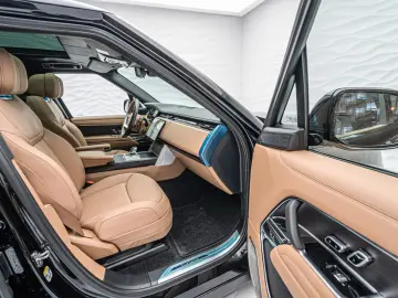 Range Rover D350 Autobiography LWB DVD