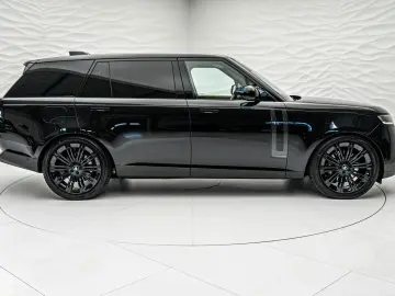 Range Rover D350 Autobiography LWB DVD