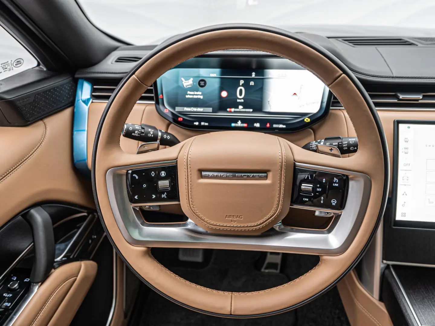 Range Rover D350 Autobiography LWB DVD