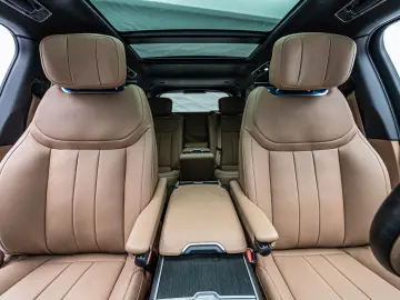 Range Rover D350 Autobiography LWB DVD