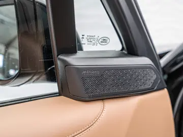 Range Rover D350 Autobiography LWB DVD