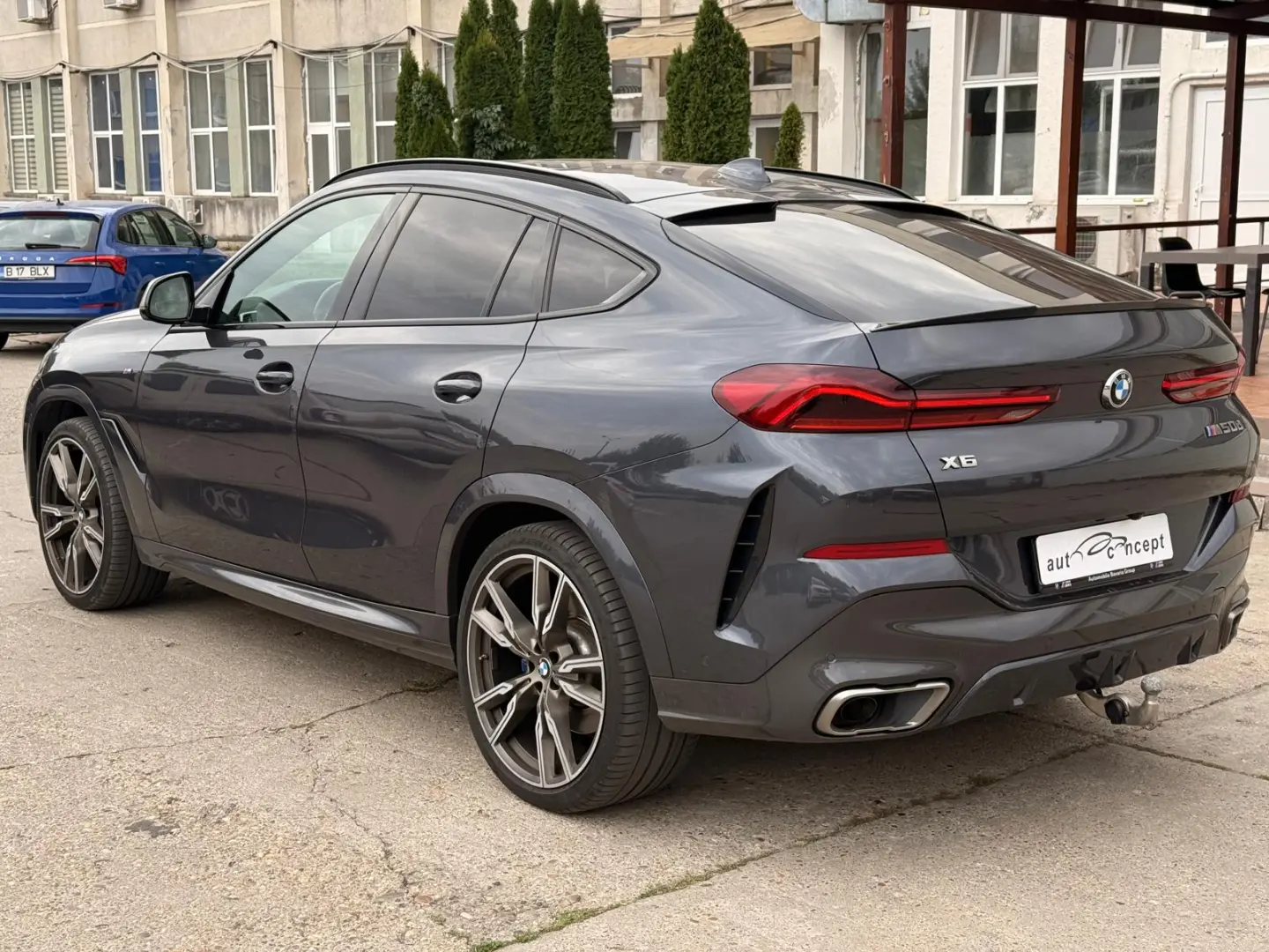 BMW X6 M50d - model 2020