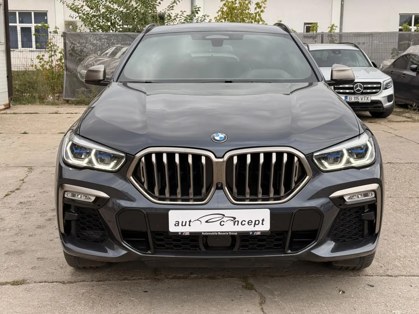BMW X6 M50d - model 2020