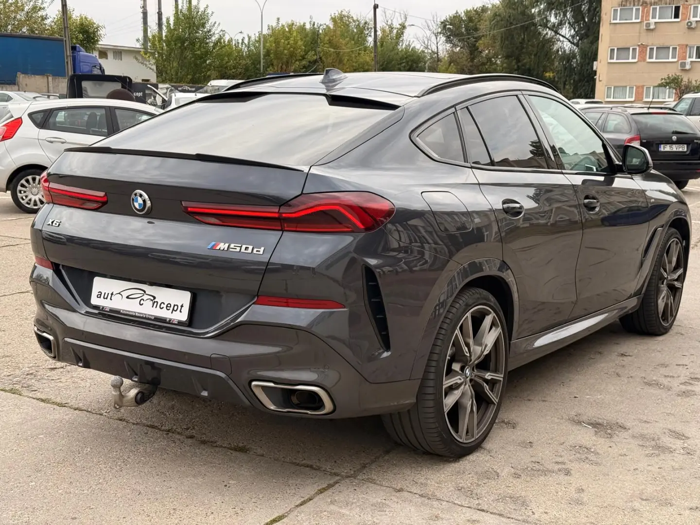 BMW X6 M50d - model 2020
