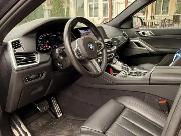 BMW X6 M50d - model 2020