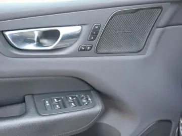 XC60 T6 Inscript. PHEV MAPS HUD Connect Edi 360